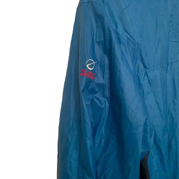 The North Faces Men’s Flight Series Light Jacket - Picture 5 of 7